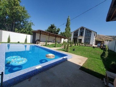 Срочно продаётся дача в чарваке на бочке8сот