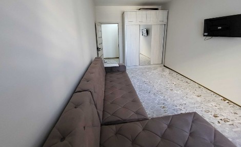 Сдаю однокомнатную квартиру 1/5/9 в 