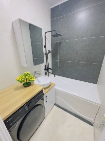 Kvartira sotiladi chilonzor 12. 2/1/4. 50m2