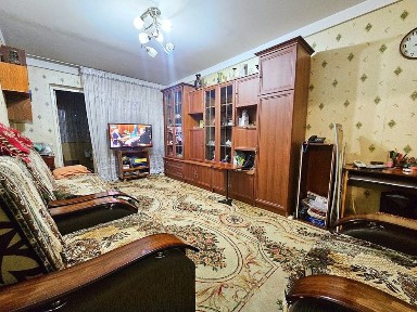 Чиланзар 23-й квартал Трёхкомнатная Балкон-Лоджия 2х6 метра кирпичный