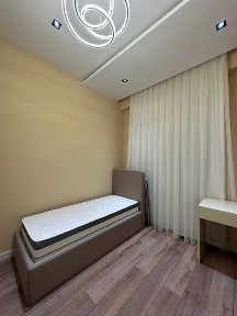 сдам 3 х комнатная квартирь мтрзо улугбекская раени паркент базар 408*