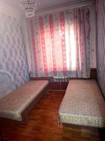 Talabalar shaxarchasi Real market orqasida Beruniy metro yaqin