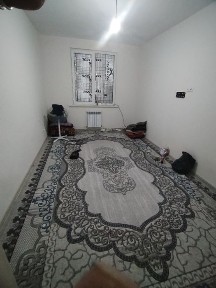 2 ta ishlaydigan oʻqiydigan ishleydigan bolaga kv bor