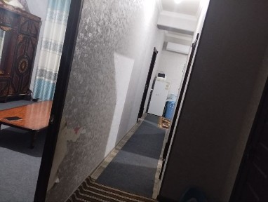 Kvartira sotiladi 2 xona 3 xona qilingan 58kv Lev Tolstoy 50-uy 2-qava