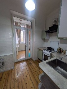 Чиланзар -2 квартал 3-х комнатная Высокопотолочка