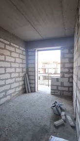 СРОЧНО СОТИЛАДИ Чирчик ш. Центрида новостройка кирпичный 1х/4/9 42 м²