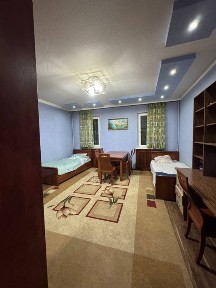 Уютная просторная квартира 4/4/9 на метро Хамза