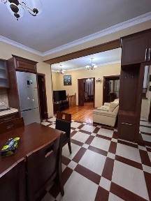 Dombirobodda Uy arenda Beriladi yaxshi holatga 8 xona