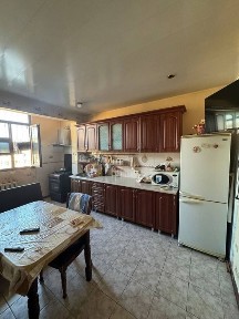 Продаётся квартира. 100 м2.