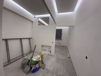 Raysentrda bek baraka sitidan 3 honali kivartira sotiladi