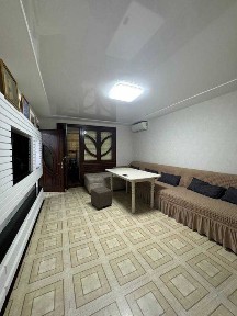 chilonzor 2kvartal 4xonali zor lokatsiyadan shoshilin 64m2; vtorichka