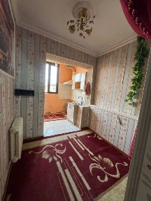 Шайхонтохур р-н Ибн-Сино-2 Ор-р: *Ресторант Башкент* 3/5/5 (70м²)