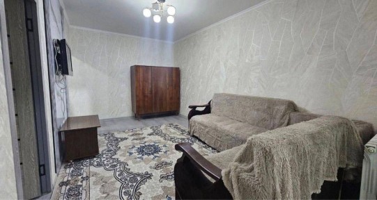 Продается 2 комн квартира в Чиланзарском районе V010