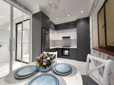 АВТОРСКАЯ квартира СРОЧНО! 2/2/5. В ЦЕНТРЕ!