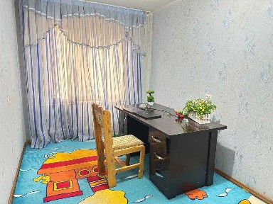 3 хонали 2-этажда квартира сотилади. Майдони: 56м2. Узимники.