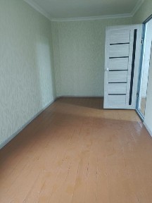 Продаётся 2х ком квартира в чирчике 1 мкн 3 этаж после ремонта