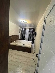 Мирзо Ул 2х комн/3/5, 52м2, Разделка, Кирпичный. Ор-р: Теннисный корд