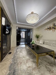 Продается 3 комн квартира на Дружбе Народов V024