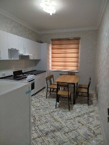 Novza metro 10 daqiqa peshkom masofada kvartira bor