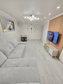 Срочно продаётся своя квартира.