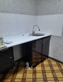 ПРОДАЁТСЯ своя! 1/1/4. общая пл 18м2. бывшее общежитие.