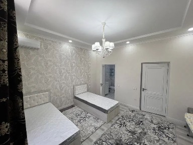 Сдаётся кв ор-р Чайхана Салом 3/3/5 ул Буюк Ипак Йули