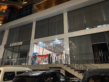 Сдам половину помещения в аренду под продуктовый магазин, ателье и т. д