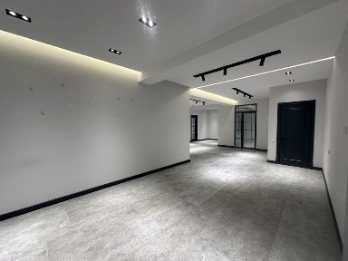 Продаётся нежилое помещение в Центре с Долгосрочным Арендатором! 194м2