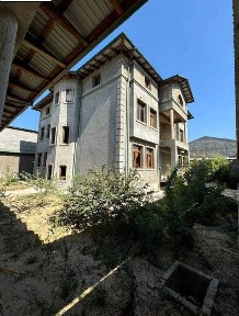 Продаётся Евродом возле Американского посольства, 12-соток (N 12970)