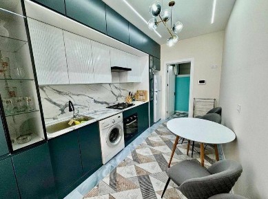 Buyuk ipak yoʻli metrosi yaqinida sherglikka yoki oilaga kvartira bor