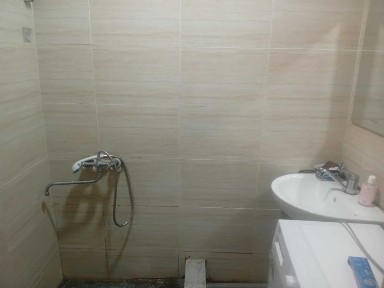 Bez makler ! Kvartira bitta xonasi ijaraga beriladi