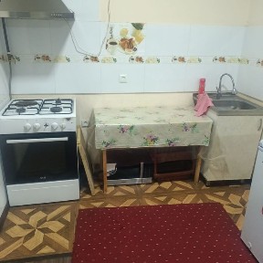 Аренда участка сергели Намунали Уй 3хона 4соту ремонт средней оилага б