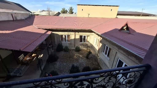 Олим полвонда, 6 сотих уй склади билан арендага берилади