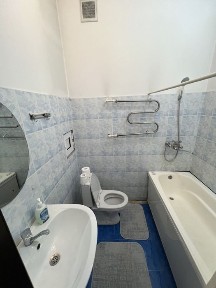 Юнусабад 10, 2/2/4 продаётся