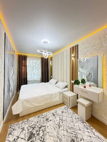 Чиланзар 9 квартал 2в3/4/4 балкон 2*6 метро Мирзо Улугбек рядом