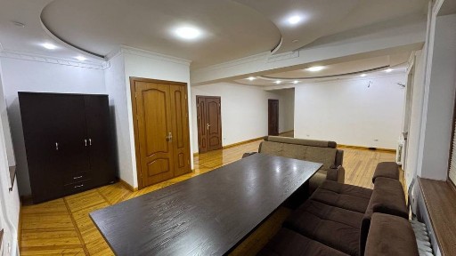 Офис, Представительство, Колл центр, и др на Ракат махалле