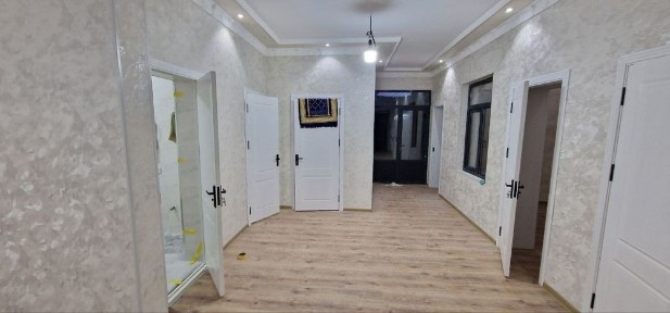 Кибрай рн. Селхоз дан 8 км. Кизил Шалола. 5хона. 70000$