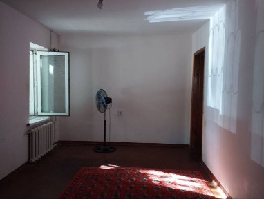 Arzon kvartira Risiviyda 1-Etaj 54 m² 2-xona