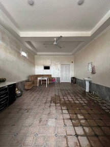 Миробод туманидан Зор нархга кочалари кенг боган уй сотилади