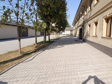 Яшнабадский район угловое 2-этажное нежилое здание с 32 помещениями 42