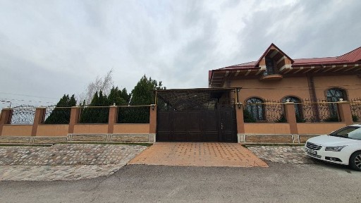 Дом Чирчик 8 сот+18 сот