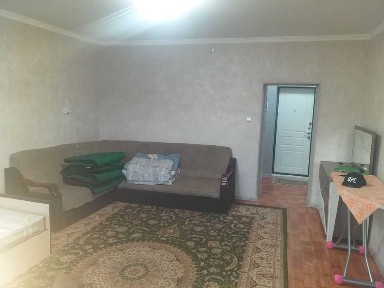 Квартира 2-хонали ижарага берилади. Фақат оила учун.