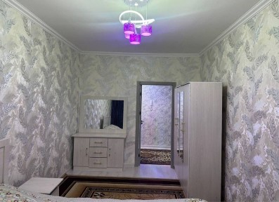 Bollaga va Oilaga metro oldidan kvartira