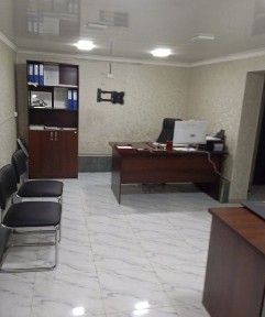 Юнусобад, подвальное вдоль дороги