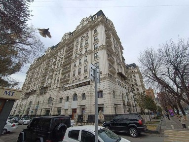 Продается 5 комнатная квартира ЖК Казахстан 170м2 Коробка Кирпич Метро