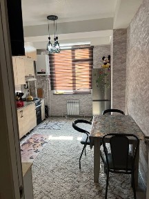 Sergeli metro yonida