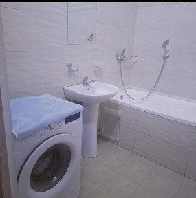 Sergeli metro yonida