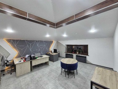 Офис в бизнес центре метро Космонавтов 130 кв