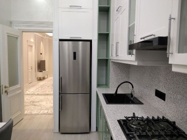 Жангох новострой квартира! Сдается 3х-ком квартира