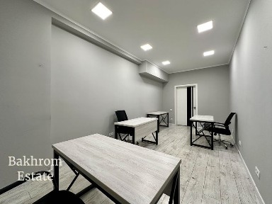 Офис • 20 м² • м. Гафура Гуляма Ганга, с мебелью. Предновогодняя цена!